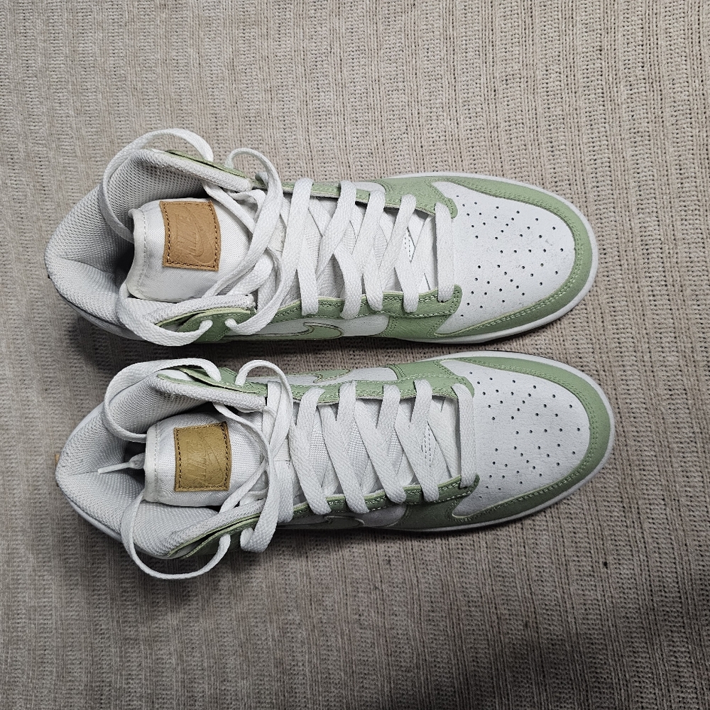 Nike Dunk High Retro SE sneakers in sage green - Picture 5 of 8